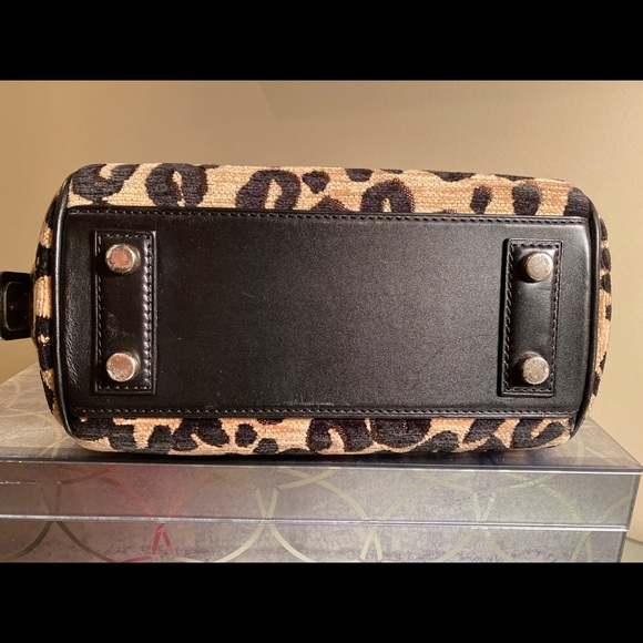 Louis Vuitton Limited Edition Leopard Baby Bag - Picture 9 of 13